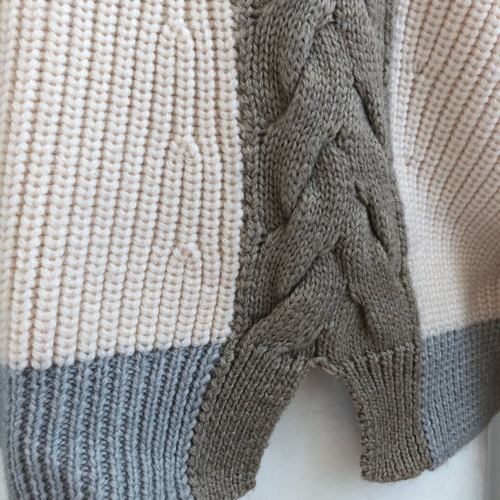 Aritzia block color sweater - Picture 3 of 6